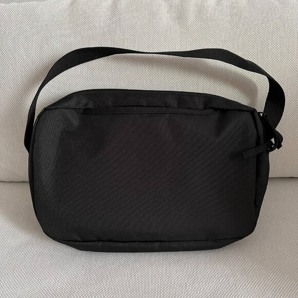 Muji Water Repellent Shoulder Bag 4L Black - Picture 3 of 11